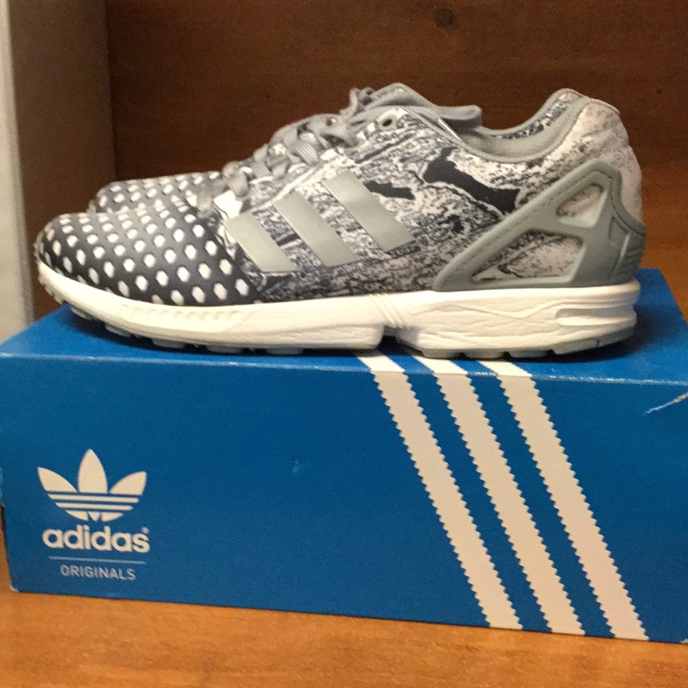 I am selling a hard to find adidas shoe